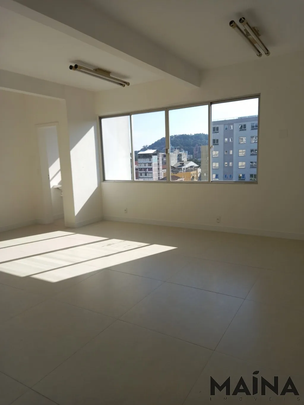 Sala comercial Centro de Blumenau, ótima localização. — foto 5