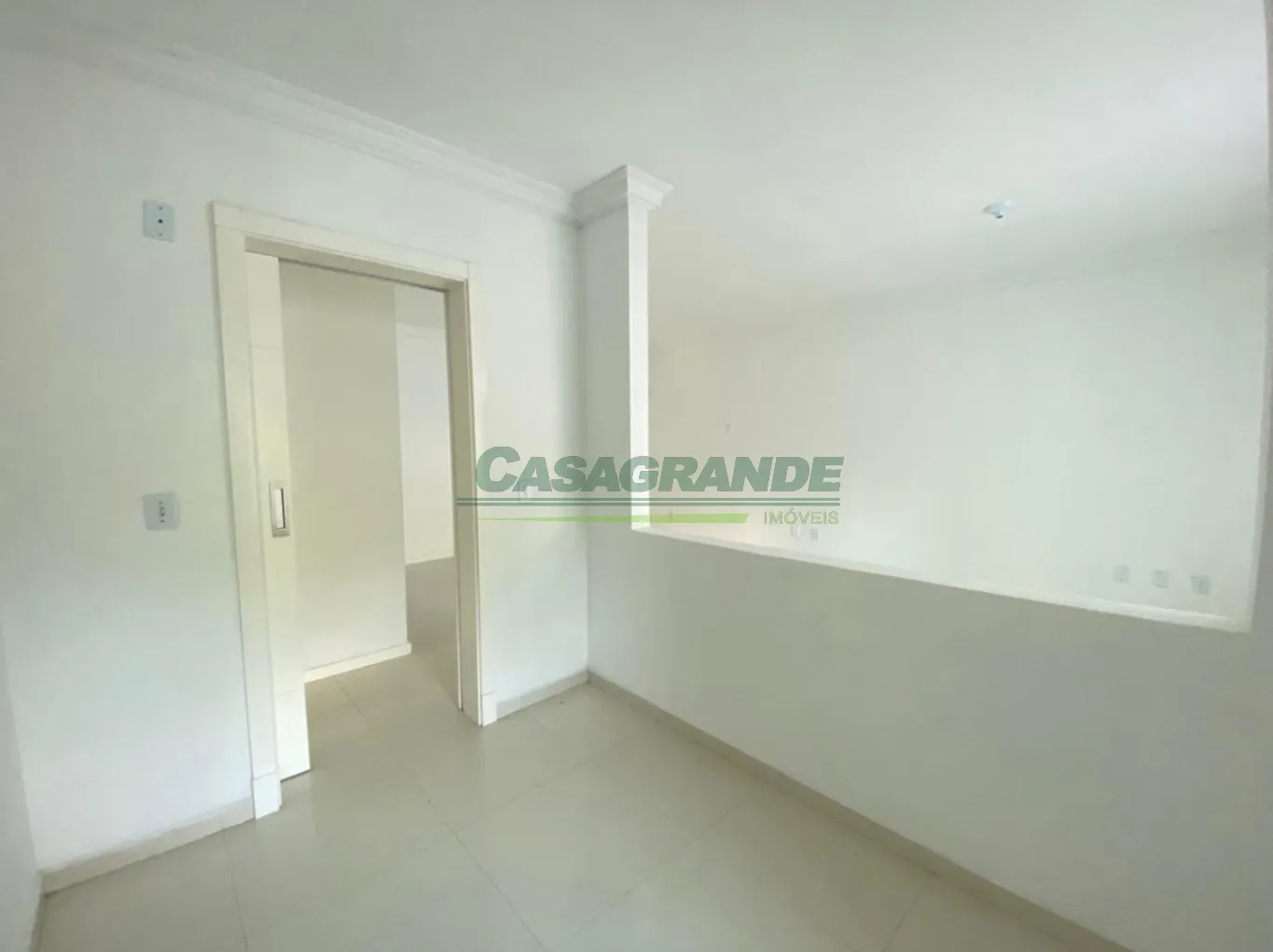 Ótimo apartamento NOVO com terraço Garden no início do bairro Velha, a poucos minutos do parque Ramiro e da Vila Germânica, 3 suítes, terraço garden exclusivo com 95m2, sacada com churrasqueira, sala de estar/ jantar, lavabo, cozinha, área de serviço. — foto 4