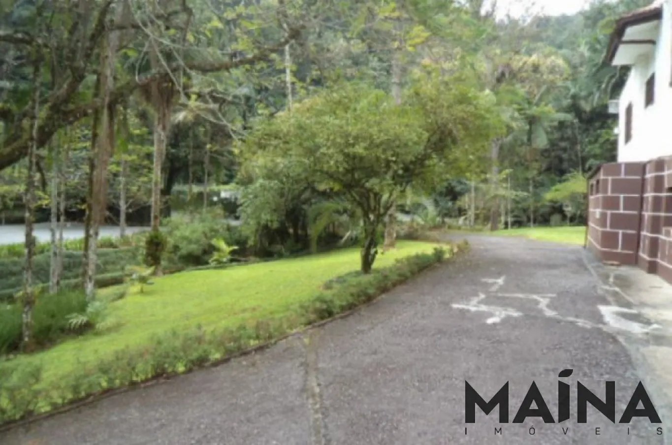 Casa no centro com amplo terreno em Blumenau — foto 6