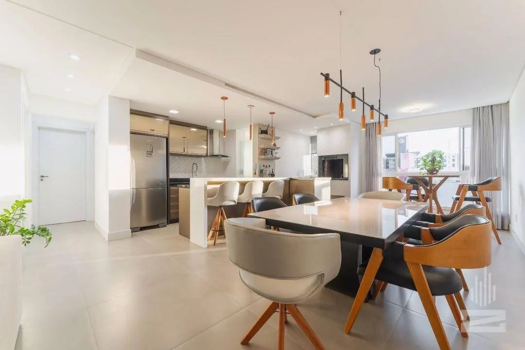 Sofisticado Apartamento a venda 3 Suítes em Excelente Localização no bairro Velha em Blumenau - foto 1