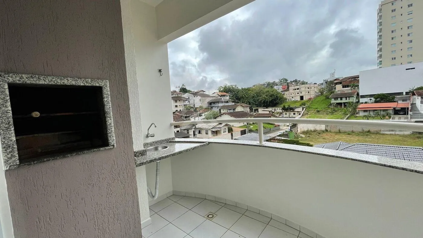 Apartamento para locação no bairro Vila Nova - Blumenau | 2 Quartos - Sacada com churrasqueira — foto 2
