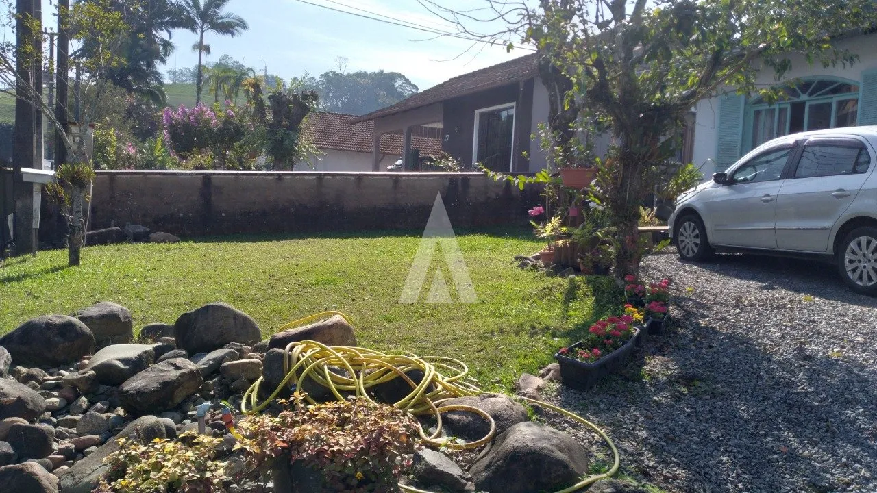 Terreno à venda no bairro Anita Garibaldi em Joinville, por R$ 950.000.00. - foto 1