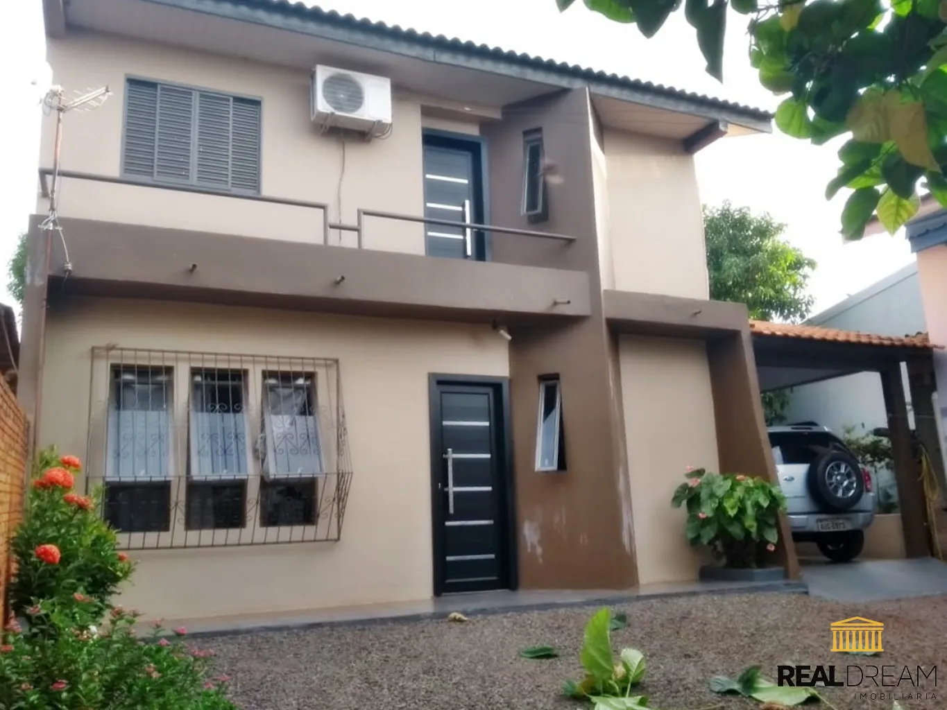 Galpão com casa 3 dormitórios e edícula com 2 dormitórios. - foto 1