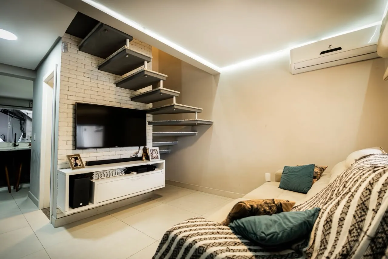 Casa à venda com 2 quartos, sendo 2 suítes, 2 vagas, 91m² na região do bairro Água Verde, próximo à Rua Johann Ohf, Blumenau
