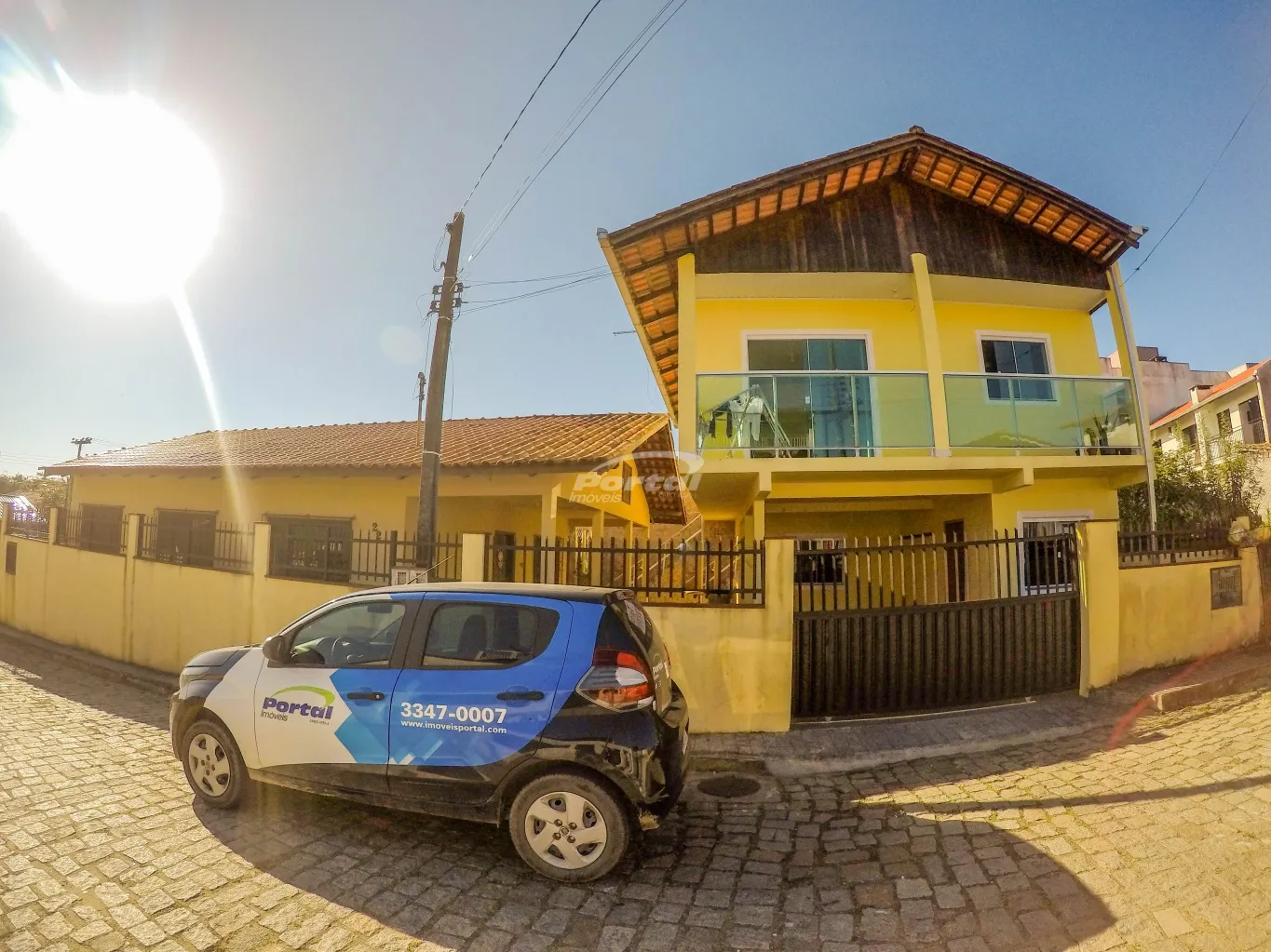 Casa com 3 quartos, mais 2 kitnets no centro de Balneário Piçarras/SC (Cód. 12901) — foto 2