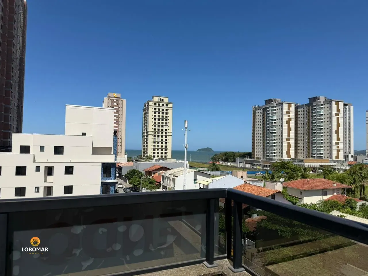 Cobertura mobiliada, vista mar, com 4 suítes, à 250m do mar - Itacolomi - Balneá — foto 6