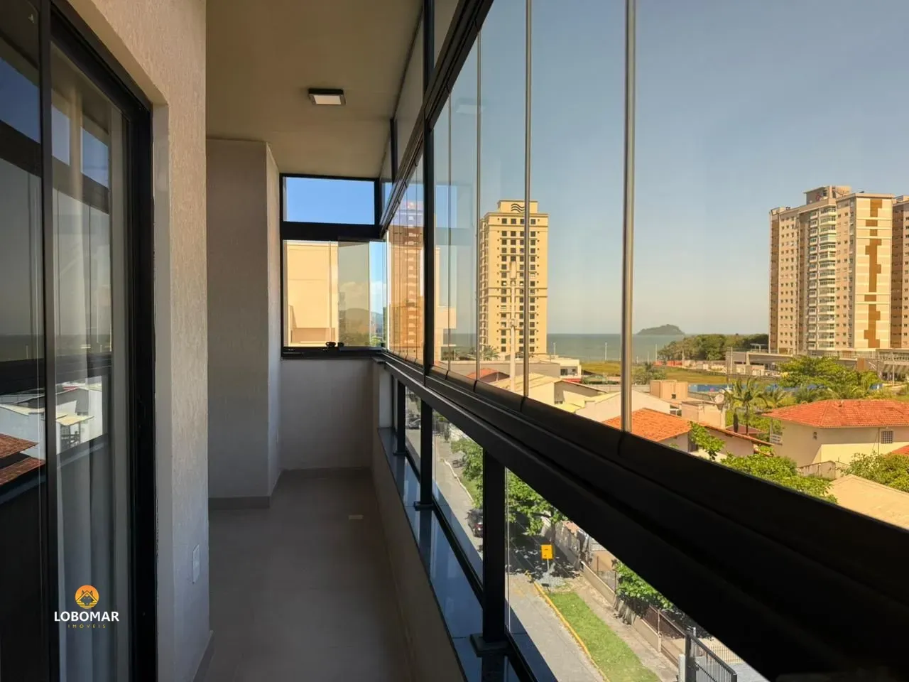 Cobertura mobiliada, vista mar, com 4 suítes, à 250m do mar - Itacolomi - Balneá — foto 7