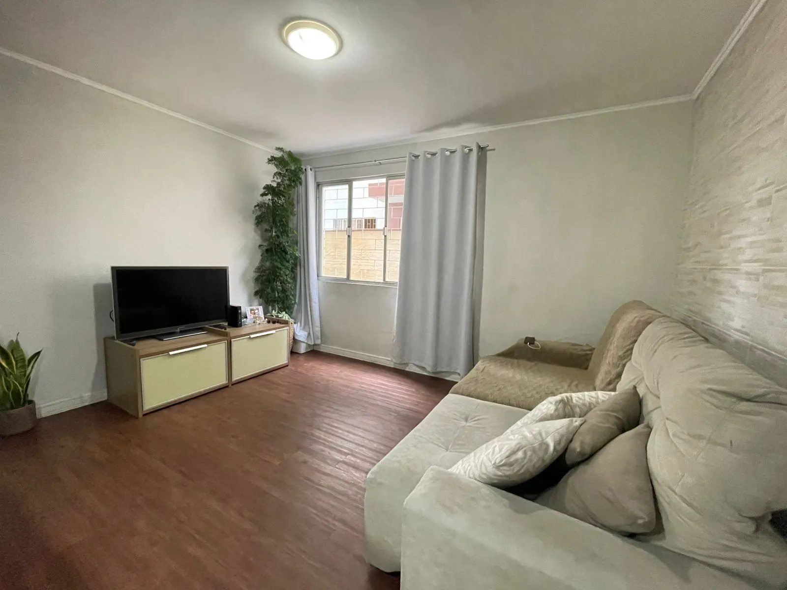 Apartamento à venda com 2 quartos, 52m² na Rua Doralice Ramos Pinho no Jardim Cidade de Florianópolis, São José