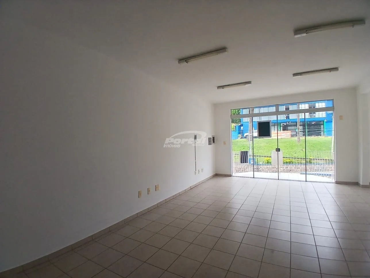Sala comercial disponível para locação no bairro Bom Retiro, em Blumenau. — foto 7