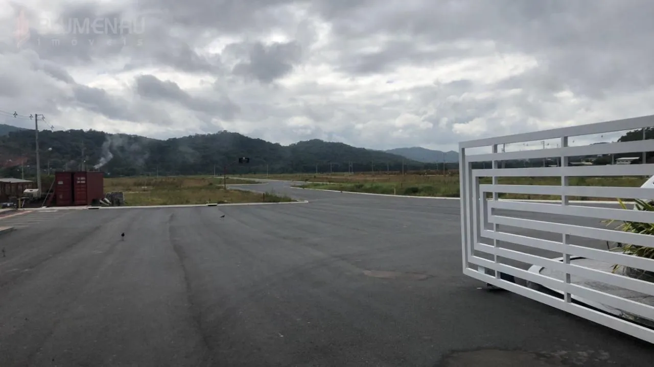 Terreno em condomínio indiustrial no Bairro Belchior, em Gaspar. - foto 1