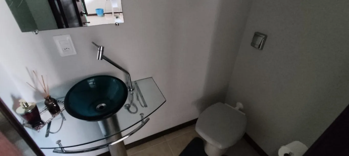 Linda casa à venda contendo 182m de área privativa, 03 quartos no inicio do Bairro da Velha em Blumenau. — foto 6