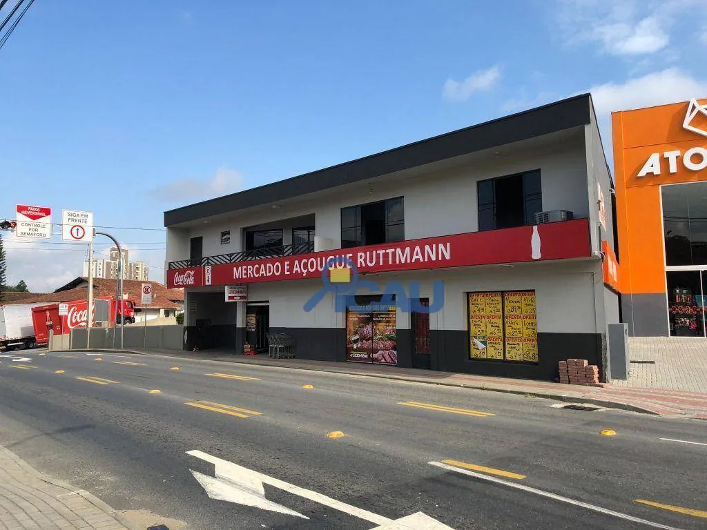 Prédio à venda, 600 m de área construída, mais área de lazer nos fundos - foto 1