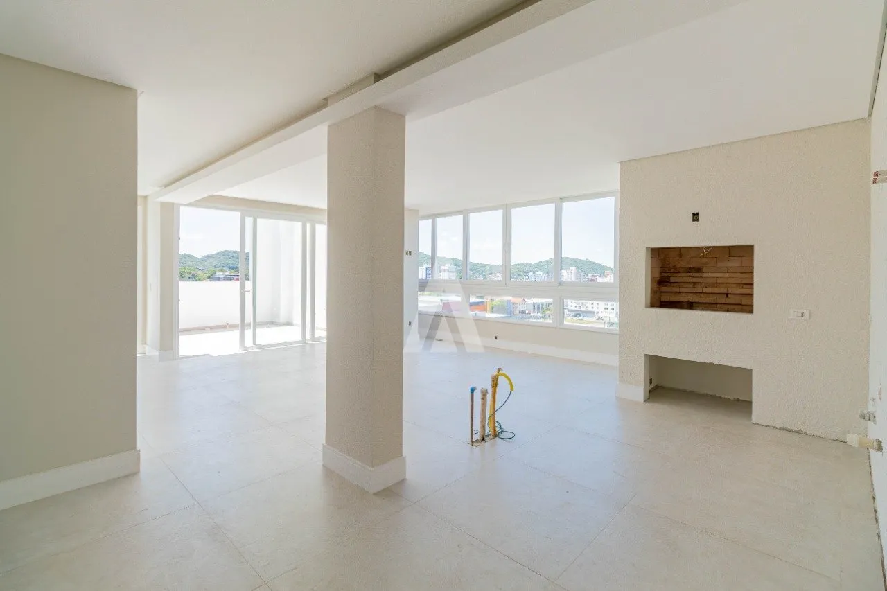 Cobertura com 4 suíte(s) à venda no bairro América em Joinville, de R$ 3.090.000.00 por 2.900.000,00. — foto 2
