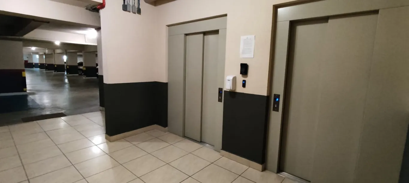 Sala Comercial à venda contendo 43,41 m de área privativa no final da Alameda Rio Branco a 2 minutos do centro da cidade de Blumenau. — foto 7