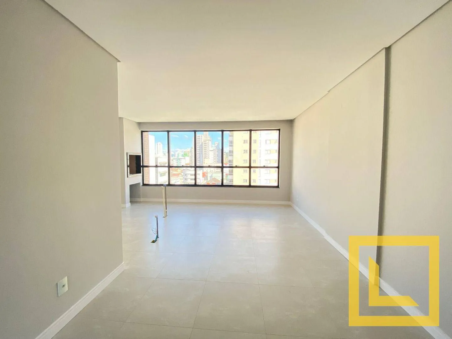 Apartamento com 3 dormitórios à venda, 100 m por R$ 750.000,00 - Vila Nova - Blumenau/SC — foto 2