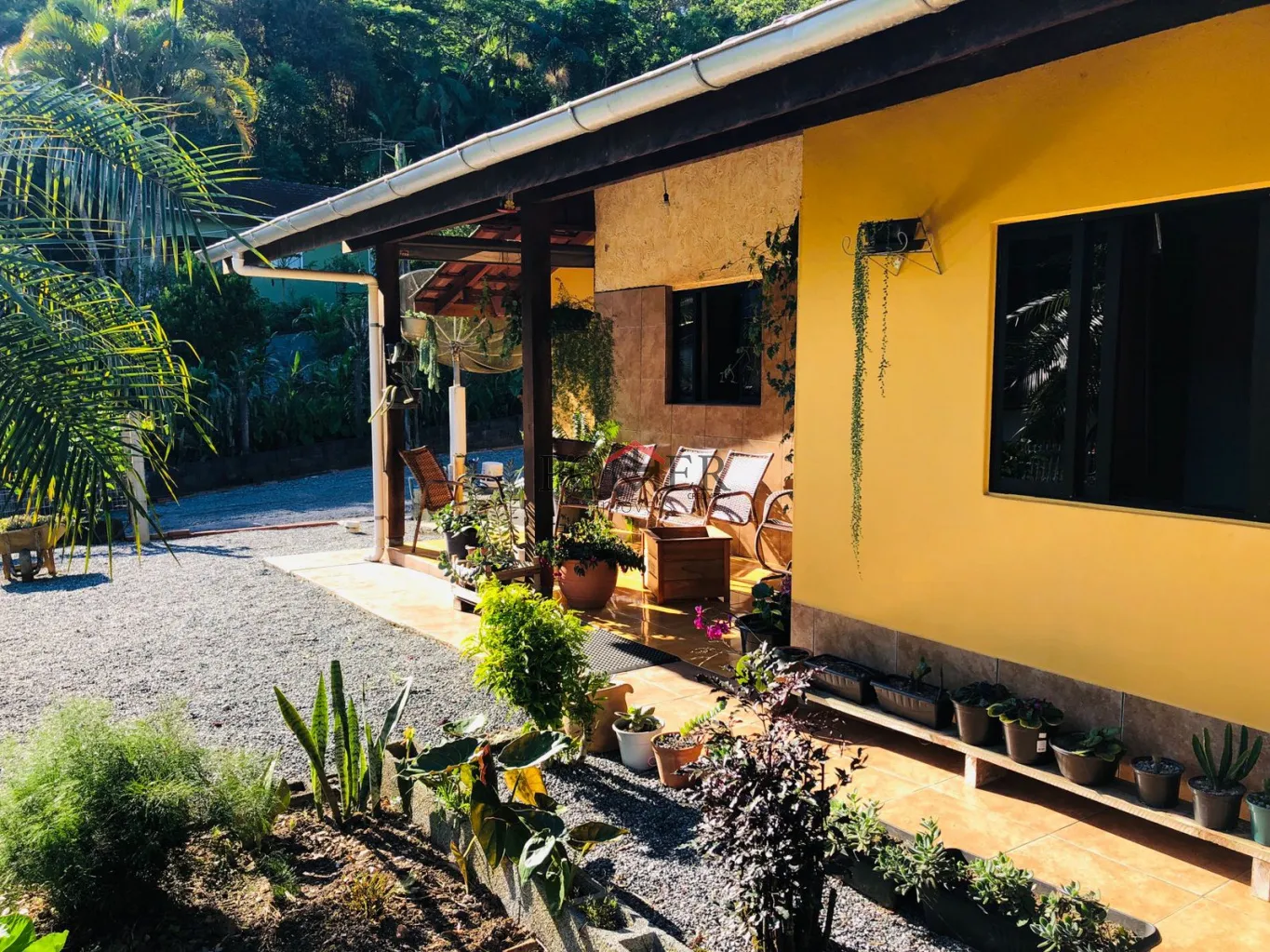 Excelente casa no centro da cidade de Pomerode, com 184,64m, edificada num terreno de 1.200,00m — foto 5