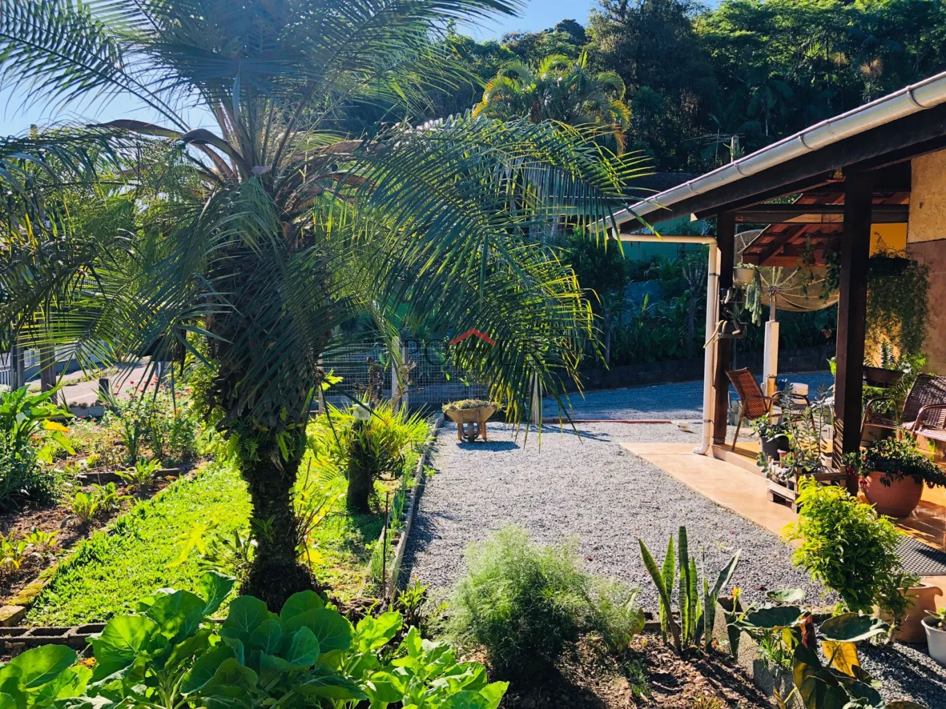 Excelente casa no centro da cidade de Pomerode, com 184,64m, edificada num terreno de 1.200,00m — foto 6