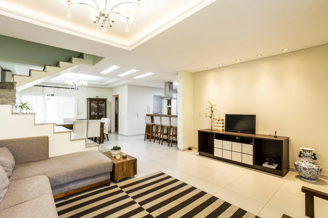 Casa de alto padrão em condomínio residencial a venda no bairro Bela Vista em Gaspar! - foto 1