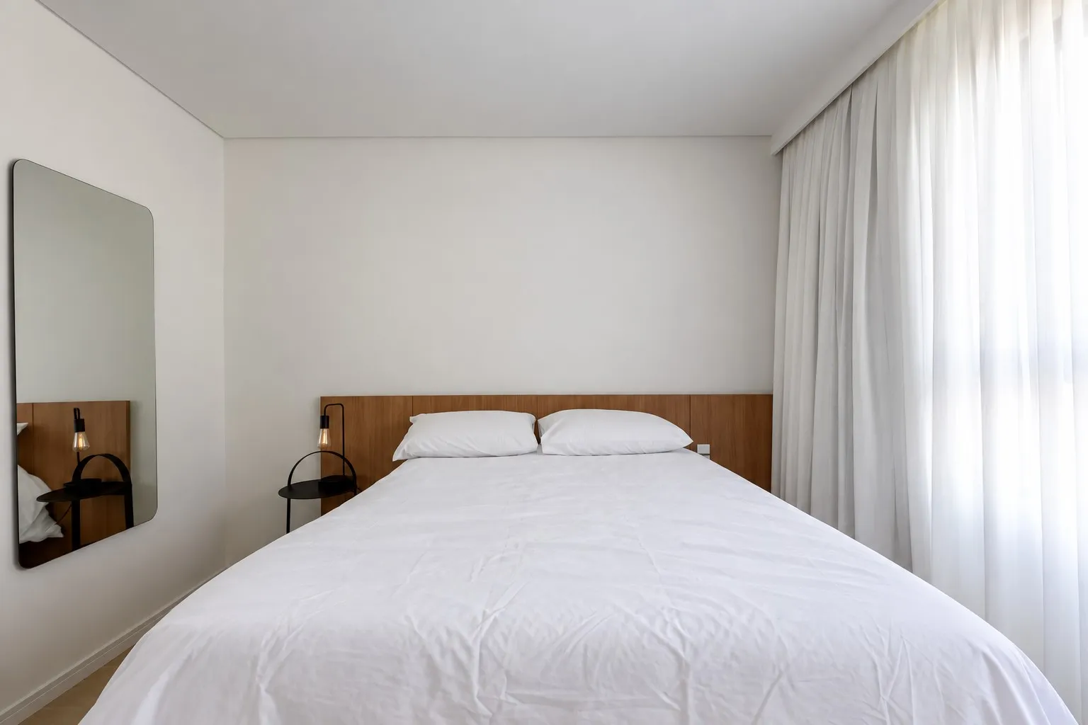 Apartamento à venda com 1 quarto, sendo 1 suíte, 1 vaga, 21m² na Rua Elesbão Pinto no Velha, Blumenau
