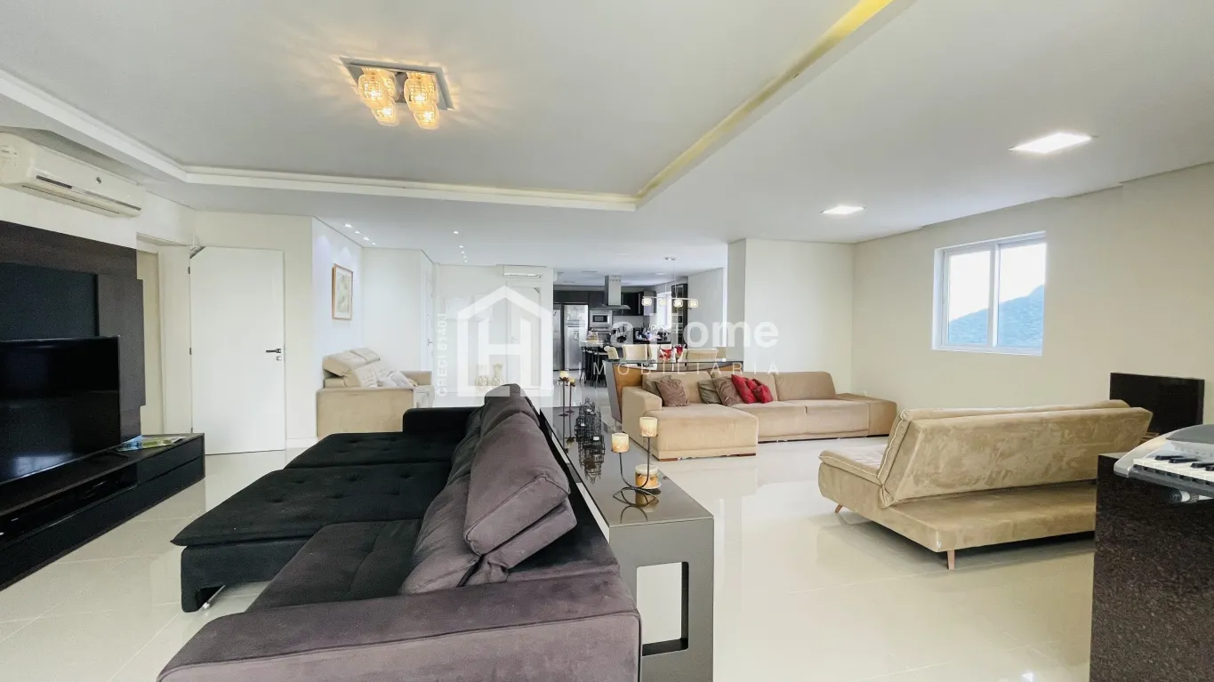 Apartamento em andar alto com 04 suítes sendo uma máster e 04 vagas de garagem à venda em Balneário Camboriú — foto 3