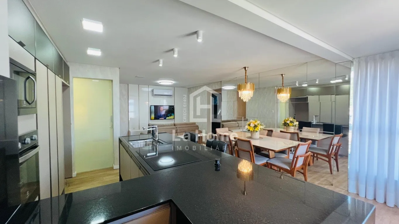 Apartamento semi mobiliado com 03 dormitórios sendo 01 suíte e 02 demi suítes, sacada com churrasqueira e 02 vagas de garagem, Bairro Fortaleza, Blumenau — foto 5